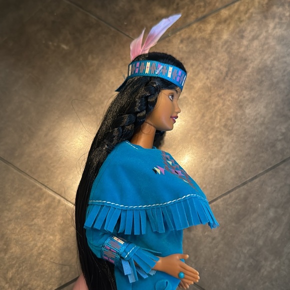 American Stories Series American Indian Barbie Doll - Picture 7 of 8